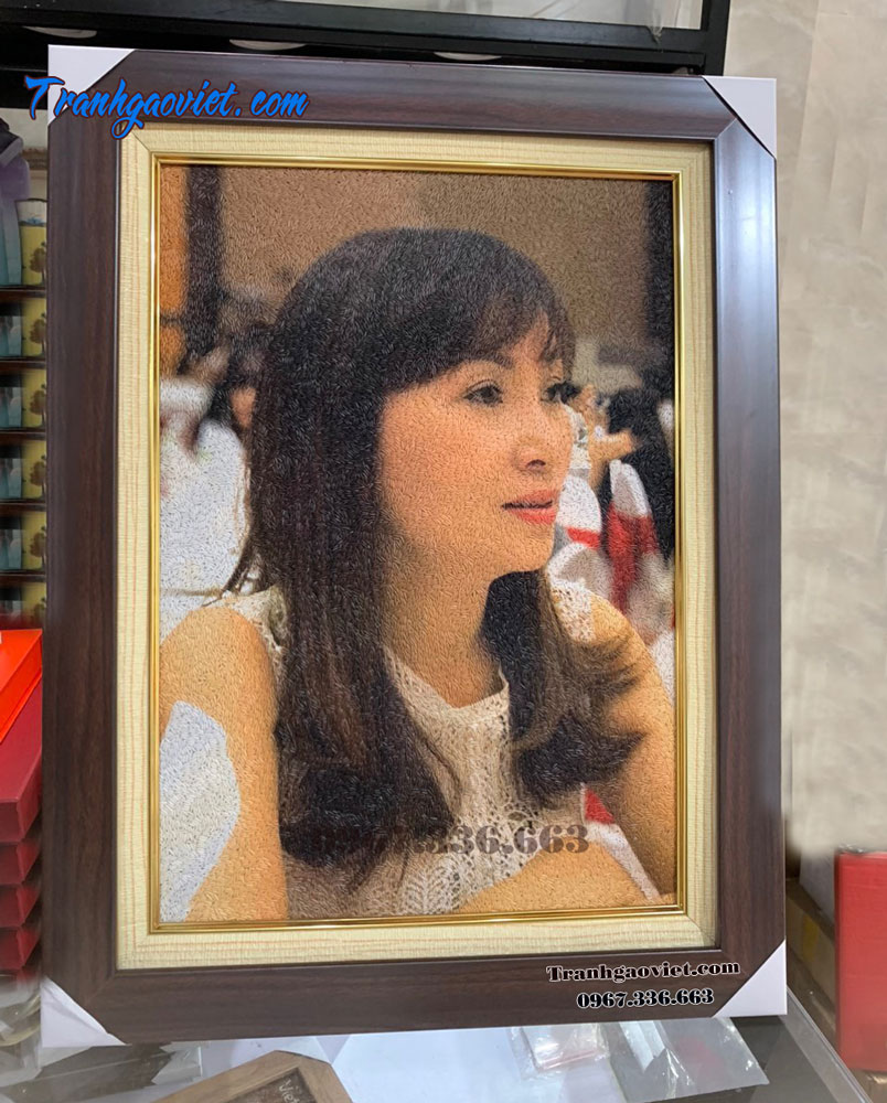 chân dung tranh gạo màu