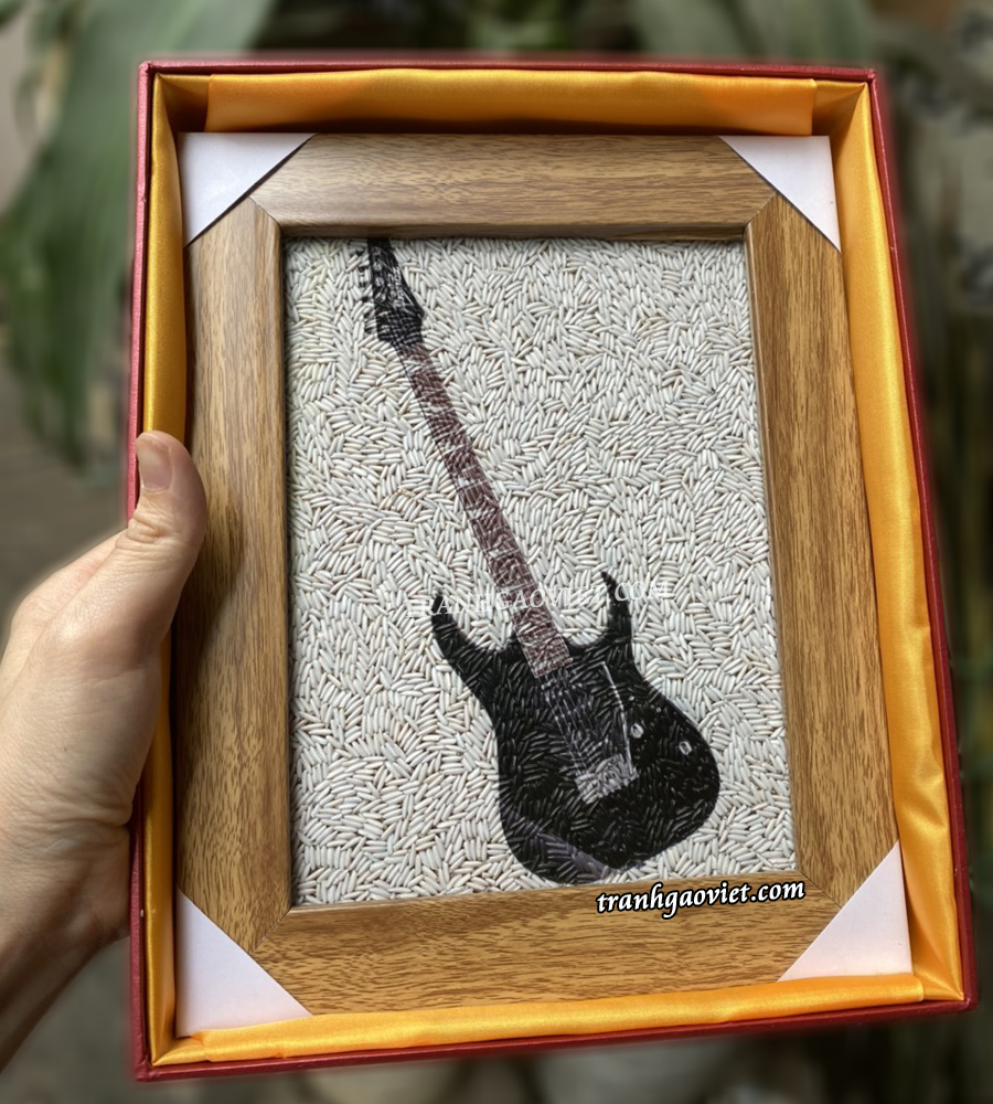 Tranh đặt theo yêu cầu cây đàn guitar