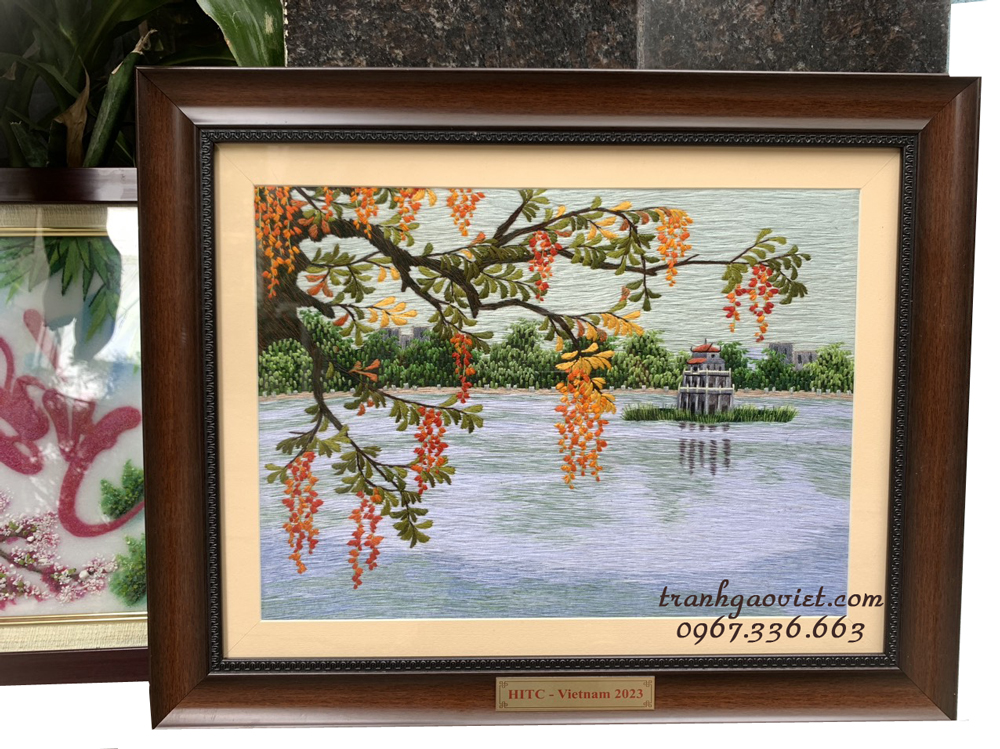 Tranh thêu tay tháp rùa